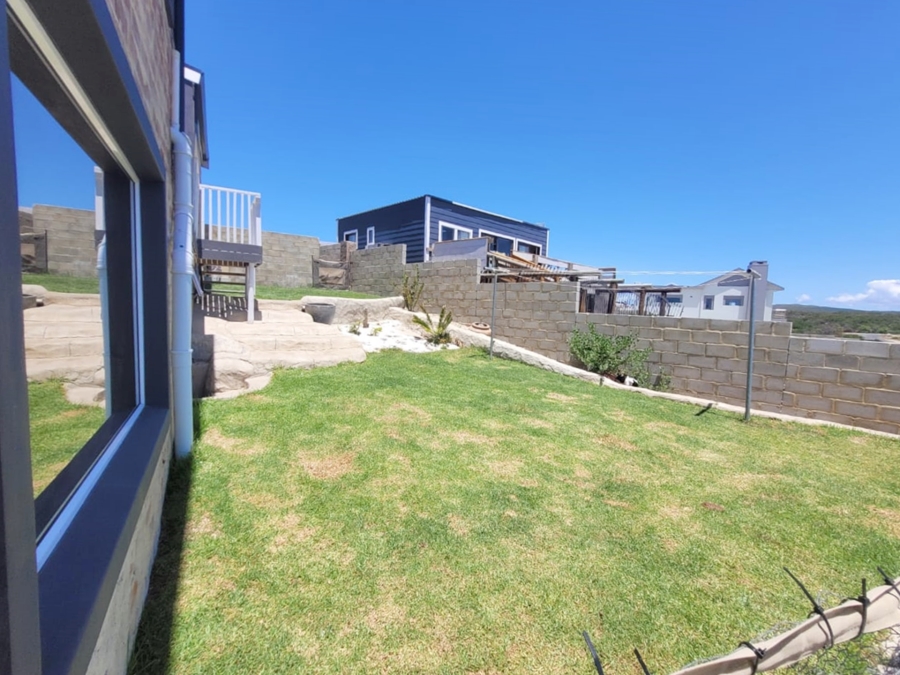 5 Bedroom Property for Sale in Struisbaai Western Cape